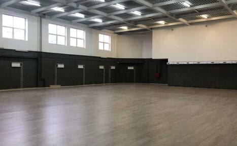 Арендовать John Galt Hall Спортивный зал с высокими потолками