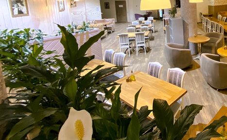 Арендовать Home cafe Veranda Светлый бар на Курской