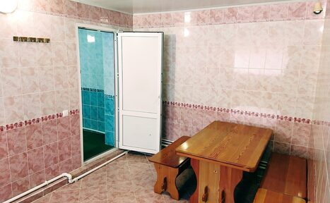 Арендовать New Tulip House Загородный комфортабельный коттежд