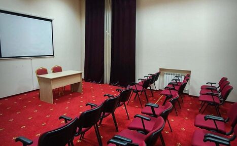 Арендовать АМАКС Сафар Отель