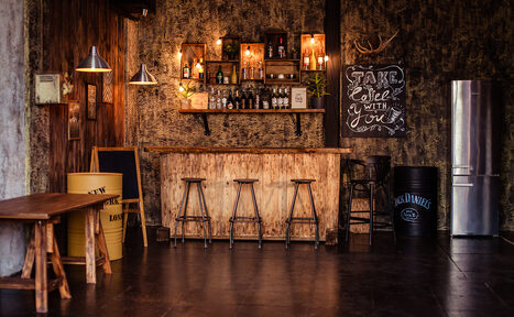 Арендовать Mirseliz. Лофт с панорамным окном во всю стену