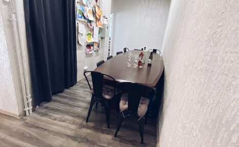 Арендовать Стильная Art студия "Кисти&Краски"