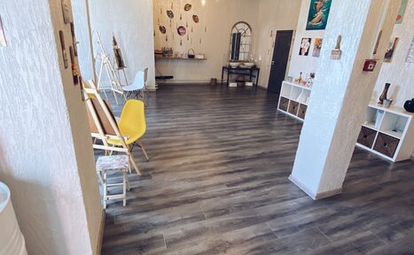 Арендовать Стильная Art студия "Кисти&Краски"