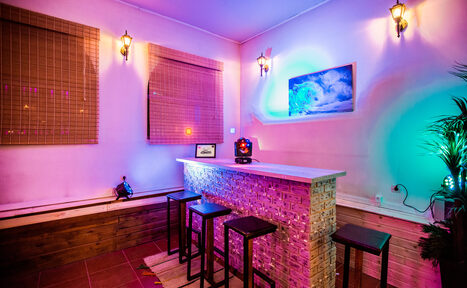 Арендовать Яркий лофт с верандой