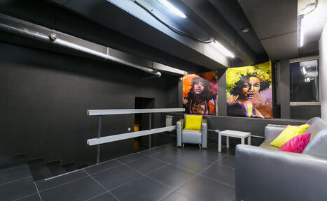 Арендовать FREEDOM Лофт в Новосибирске с полным эффектом ночного клуба