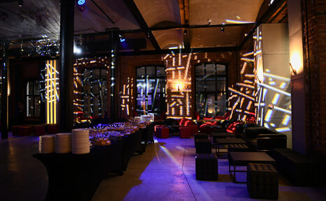 Арендовать Ryabov Loft. Просторный арт-лофт