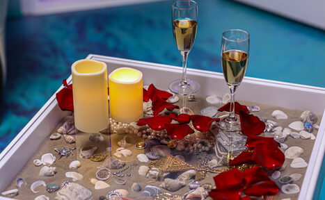 Арендовать Kino Leto Стилизованный зал с большим экраном