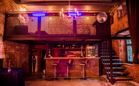 Арендовать KROV loft. Двухэтажный лофт с кальянами