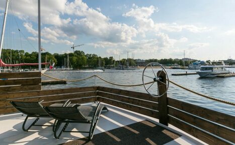 Арендовать Площадка на воде для мероприятий