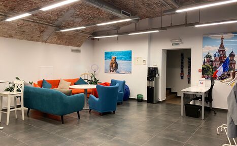 Арендовать Лофт со стеклянной перегородкой