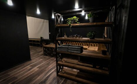 Арендовать IglooBar (ИглуБар). Стильный кинолофт с джакузи и видом на город