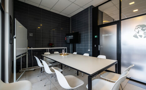 Арендовать Стеклянная переговорная в Бизнес-квартале