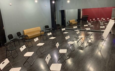 Арендовать Gusyaka Club Тренинг-зал с зеркальной стеной