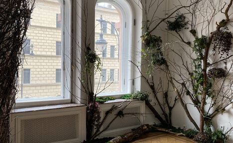 Арендовать Bedford studio. Светлый зал с камином