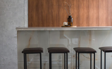 Арендовать Светлый лофт со светомузыкой и барной стойкой