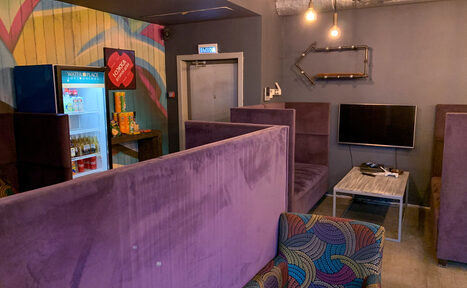 Арендовать Арт-пространство с отдельным входом и барной стойкой