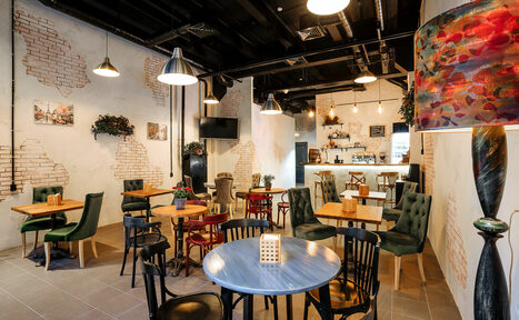 Арендовать B&B Bradu bar Лофт-бар с панорамными окнами