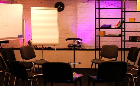 Арендовать PianoLoft. Уютный лофт для деловых событий