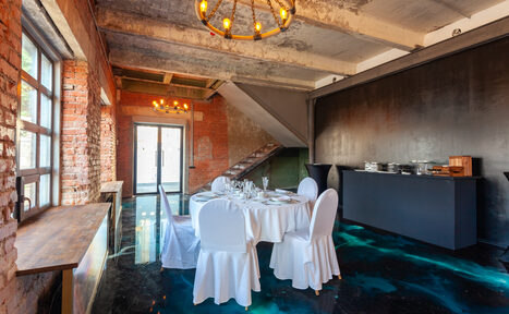 Арендовать Лофт с дизайнерским полом