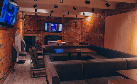 Арендовать Кирпичная башня с видовой крышей