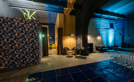 Арендовать Дизайнерский лофт с высокими потолками