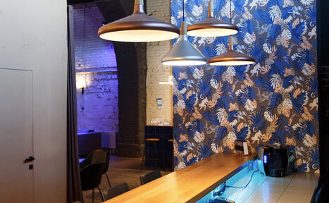 Арендовать Дизайнерский лофт с высокими потолками