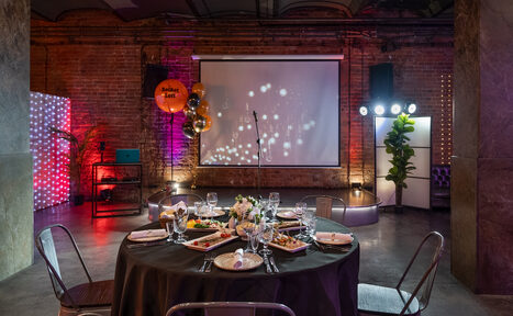 Арендовать Лофт с уникальным интерьером в историческом здании