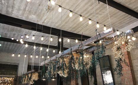 Арендовать Лофт с отдельным входом и большими окнами