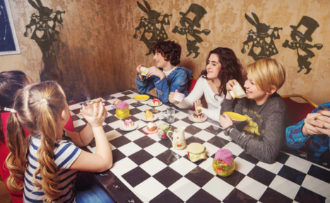Арендовать Questopolia. Алиса в стране чудес