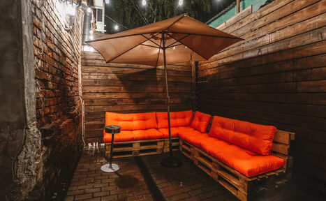 Арендовать Дизайнерский лофт с выходом во внутренний дворик