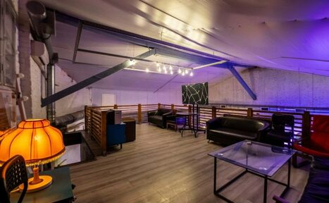 Арендовать Просторный лофт в центре города