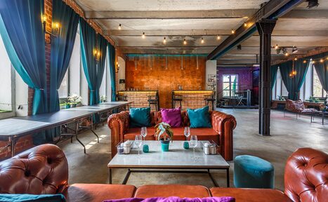 Арендовать Медный премиальный лофт с летней верандой