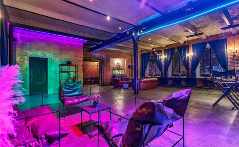 Арендовать Медный премиальный лофт с летней верандой