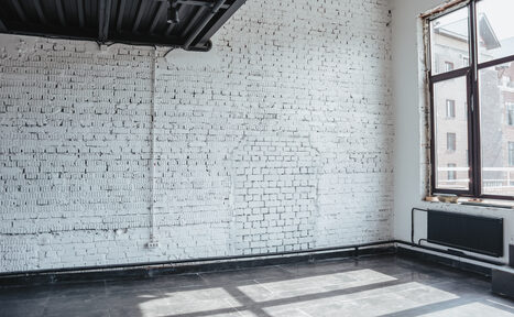 Арендовать Светлый лофт с высокими потолками