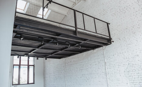 Арендовать Светлый лофт с высокими потолками