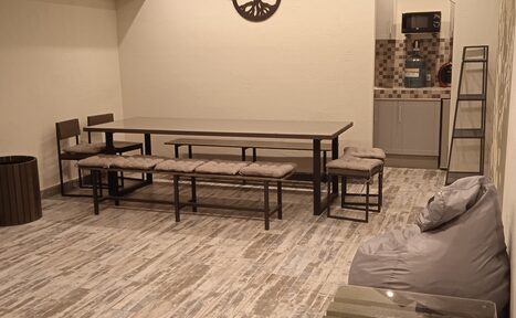 Арендовать Уютный лофт с меловой стеной