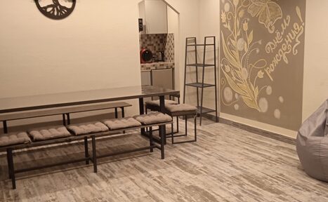 Арендовать Уютный лофт с меловой стеной