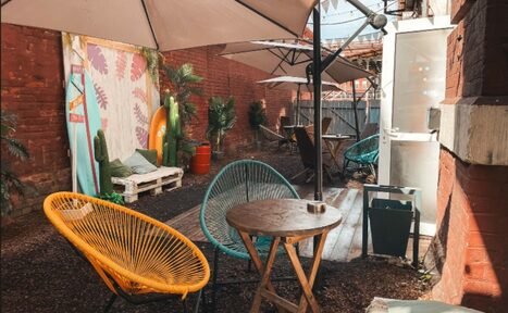 Арендовать Двухуровневый лофт в гавайском стиле с верандой