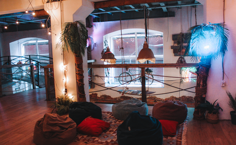 Арендовать Двухуровневый лофт в гавайском стиле с верандой