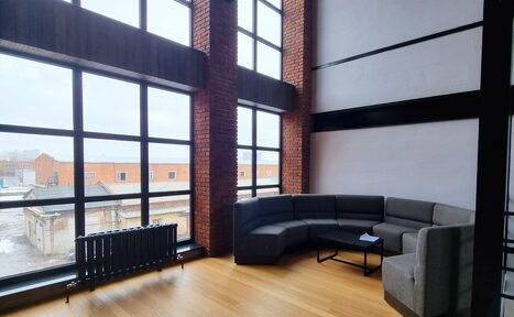 Арендовать PORT 365 Просторный лофт из красного кирпича 