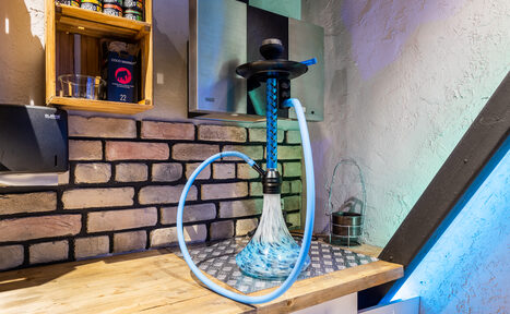 Арендовать VR Home Уютный лаундж-зал с караоке 