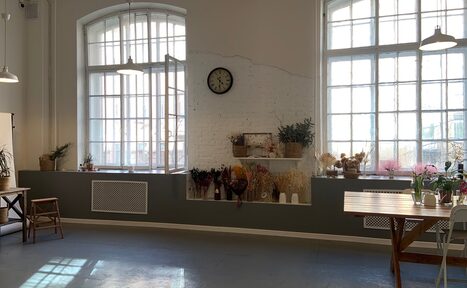 Арендовать Светлое арт-пространство для фотосессий и девичников