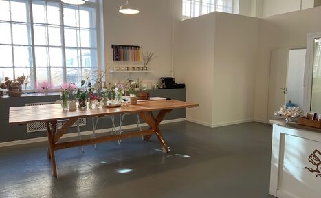 Арендовать Светлое арт-пространство для фотосессий и девичников