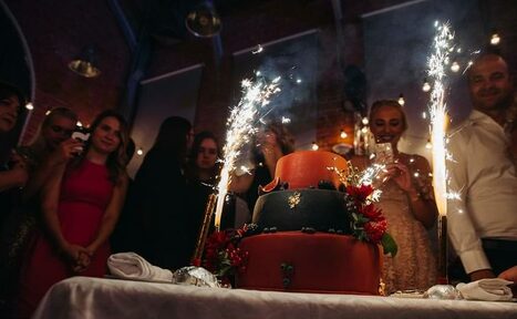 Арендовать Розенштейн. Уютный зал в стиле лофт 120 кв.м