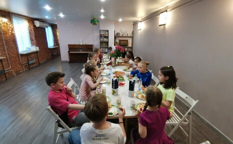 Арендовать Лофт с кухней и антуражем для детских праздников