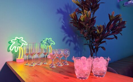 Арендовать Зал Ибица. Пляжный лофт-зал