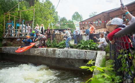 Арендовать Большое пространство из нескольких залов в Черноисточинске