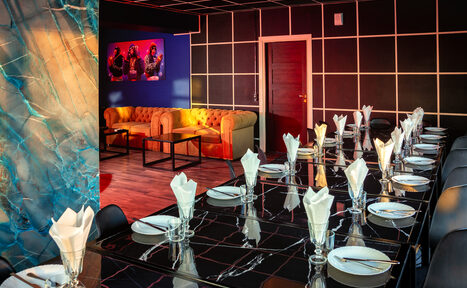 Арендовать ИглуБар. ТехноБар. Просторный лофт с дизайнерской отделкой 