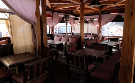 Арендовать Летняя терраса в центре города