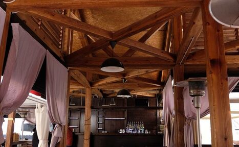 Арендовать Летняя терраса в центре города